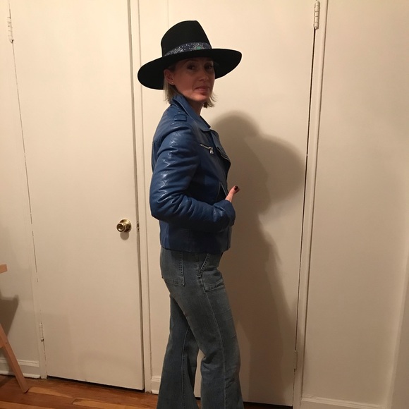 Blue Duck leather jacket. - Picture 4 of 7